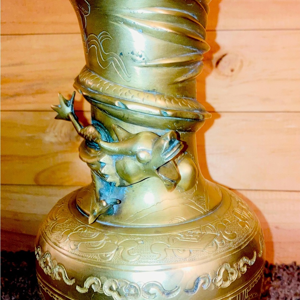 Chinese Gilt Bronze Vase 11 “ Tall 3 Pounds Of Beautiful Detail circa 1900